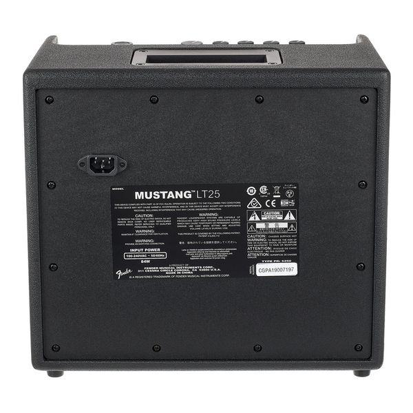 Fender Mustang LT25 Bundle