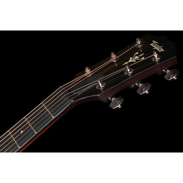 Taylor 522ce V-Class