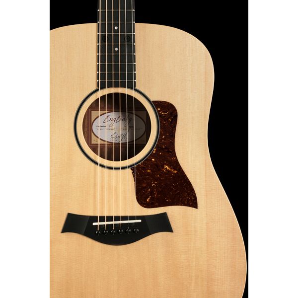 Taylor BBTe Walnut