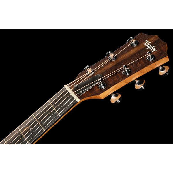 Taylor BBTe Walnut