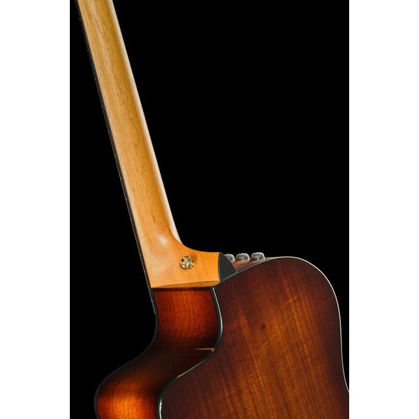 Taylor 224ce-K DLX