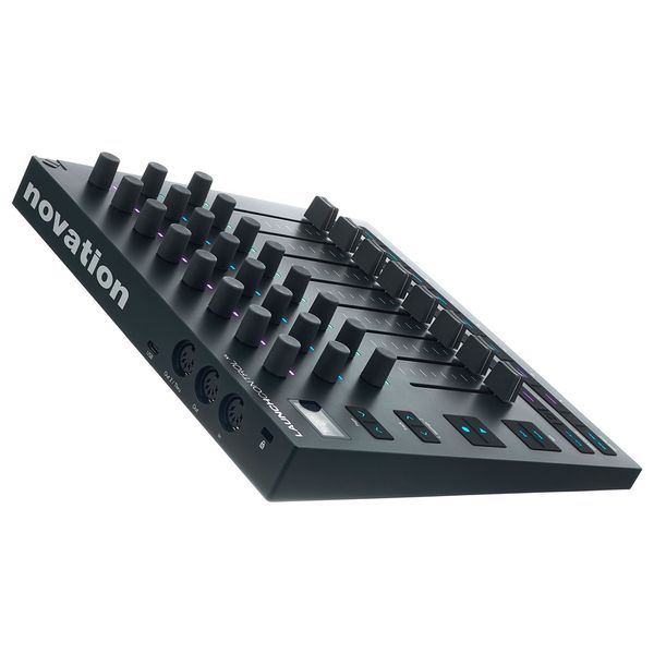 Novation Launch Control XL 3 Bag Bundle