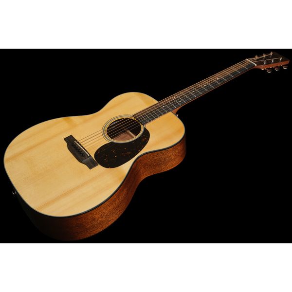 Martin Guitar 000-12E Retro Roadseries