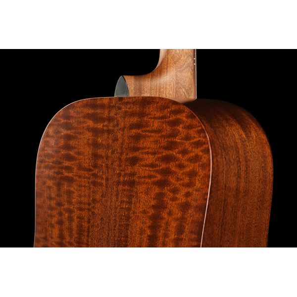 Martin Guitar D-10E Retro Sapele