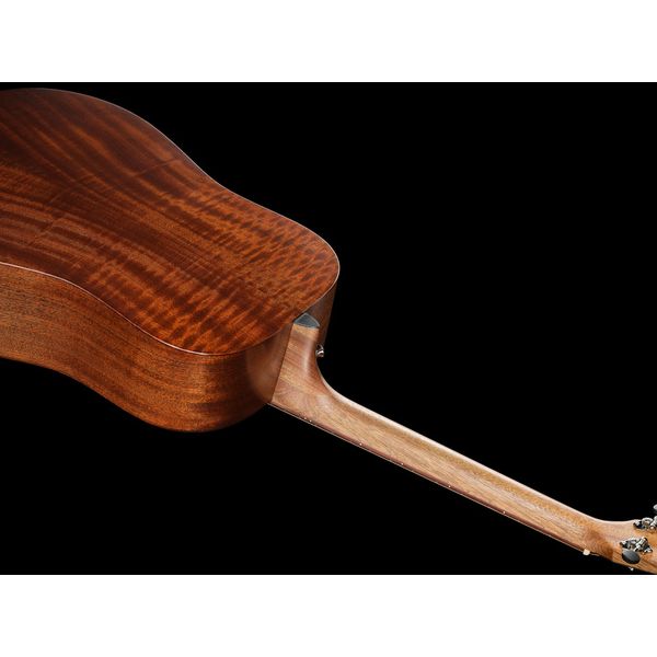 Martin Guitar D-10E Retro Sapele