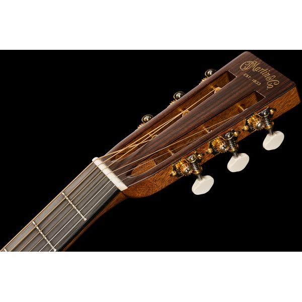 Martin Guitar 000-28 Shawn Mendes