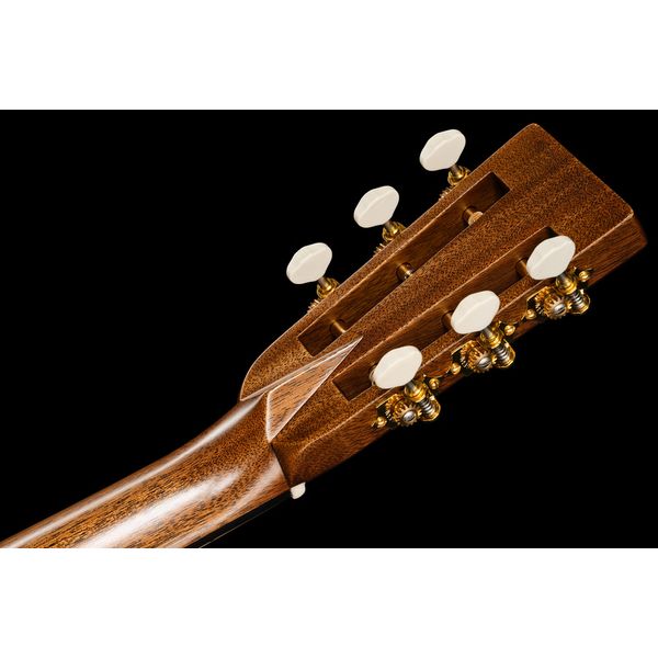 Martin Guitar 000-28 Shawn Mendes