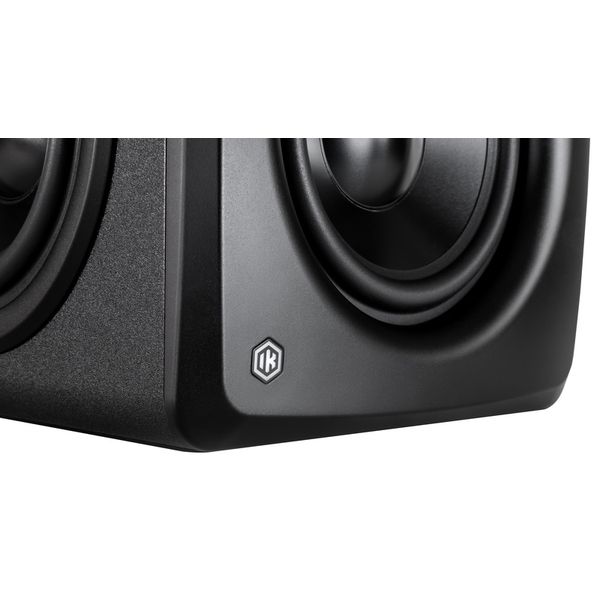 IK Multimedia iLoud Sub