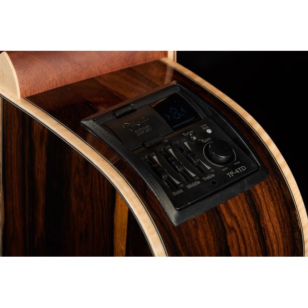 Takamine GD90CEZC-NAT w/Bag