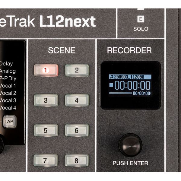 Zoom LiveTrak L12next