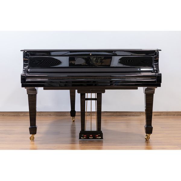 Steinway & Sons O-180 used