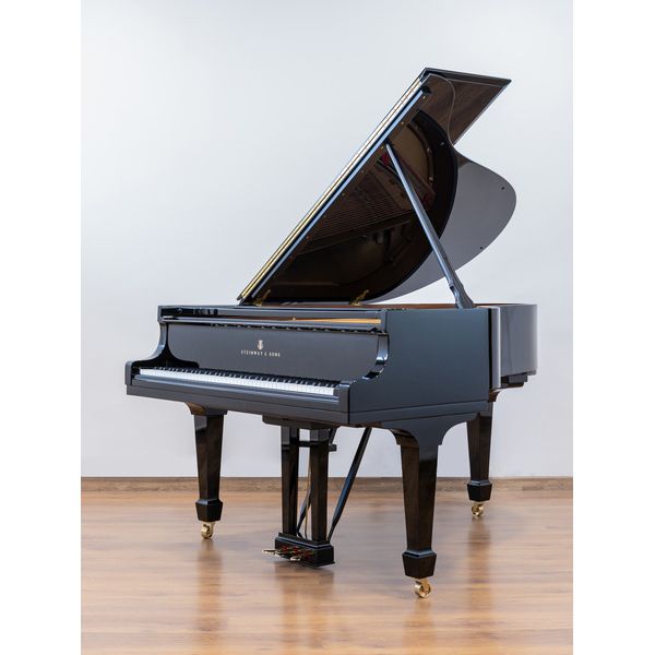 Steinway & Sons O-180 used