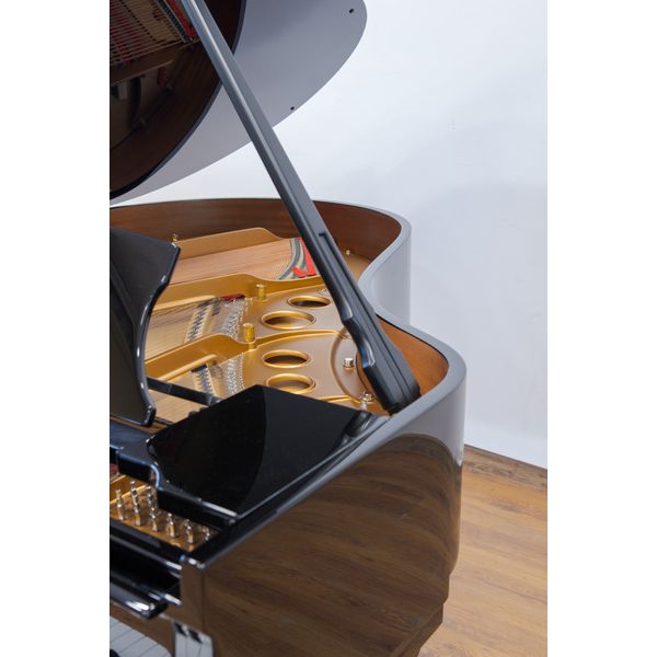 Steinway & Sons O-180 used