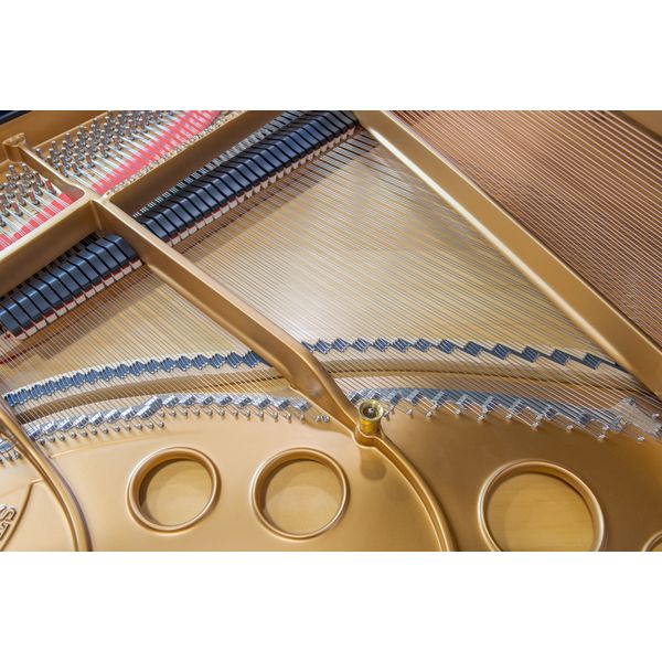 Steinway & Sons O-180 used