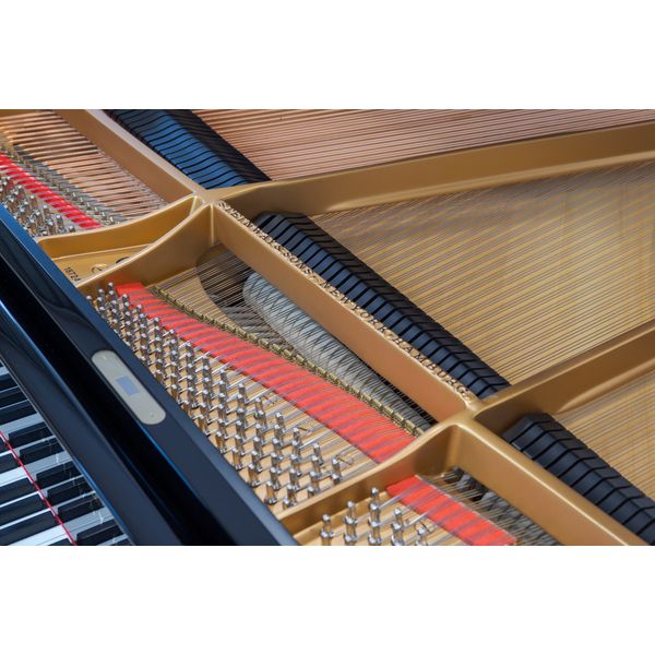 Steinway & Sons O-180 used