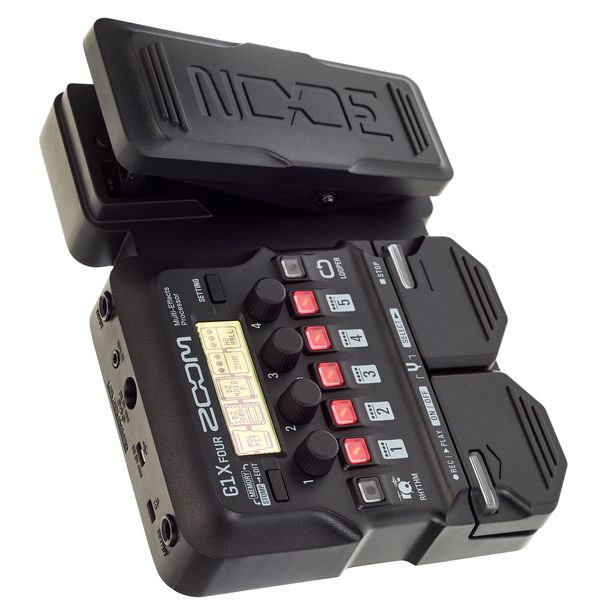 Zoom G1X Four + Cab WH Bundle