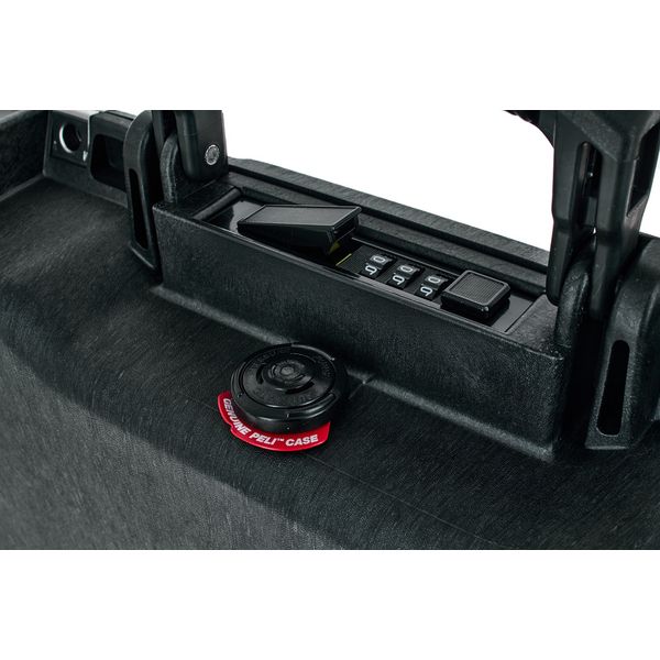 Peli 1495 Foam Black