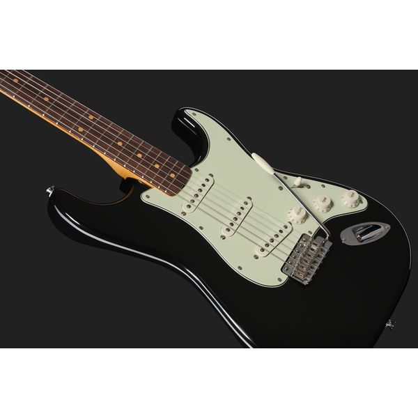 Fender Vintera III E 60s Strat BLK