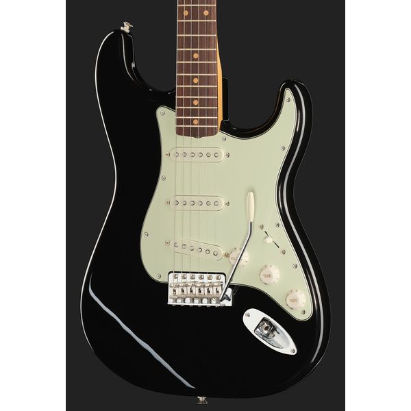 Fender Vintera III E 60s Strat BLK