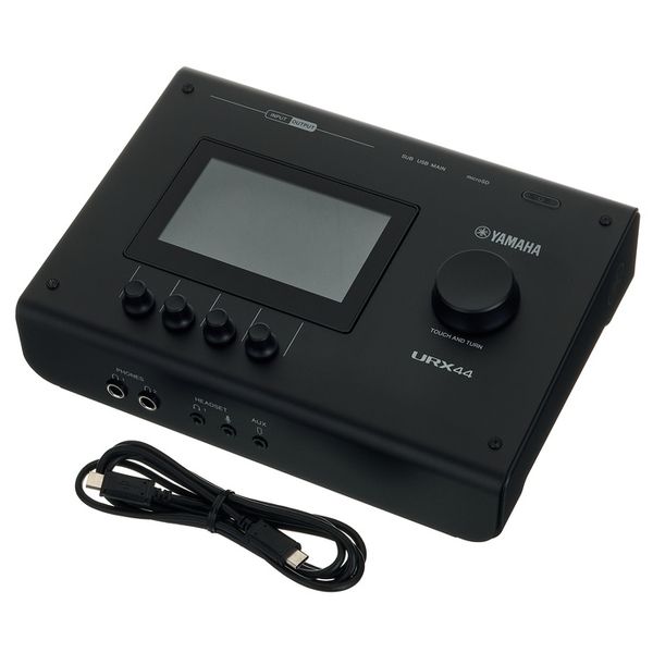 Yamaha URX44 BK
