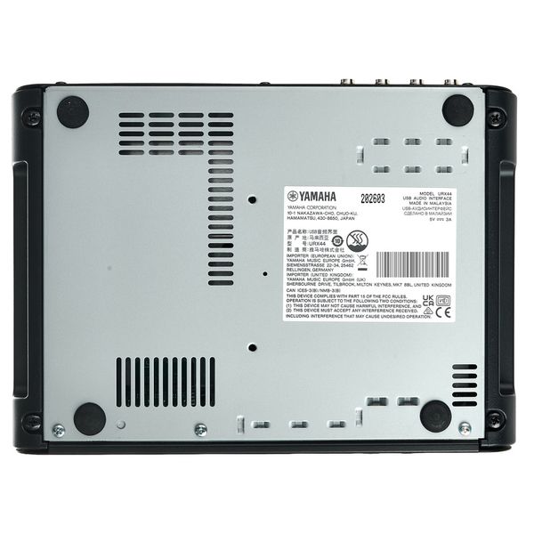 Yamaha URX44 BK