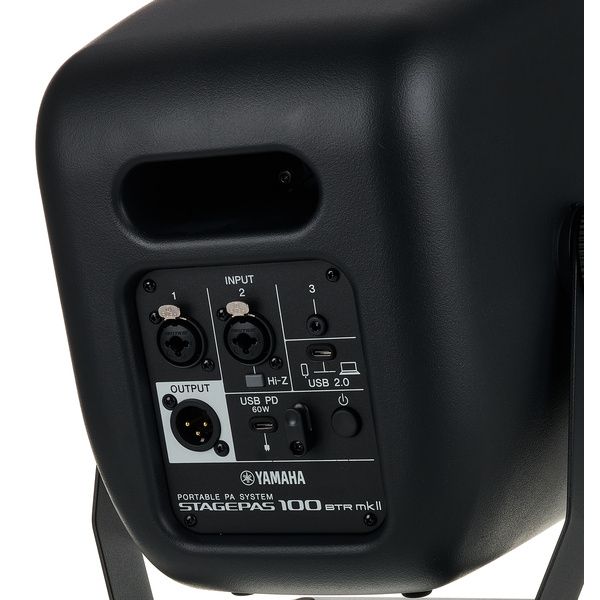 Yamaha Stagepas 100BTR 2