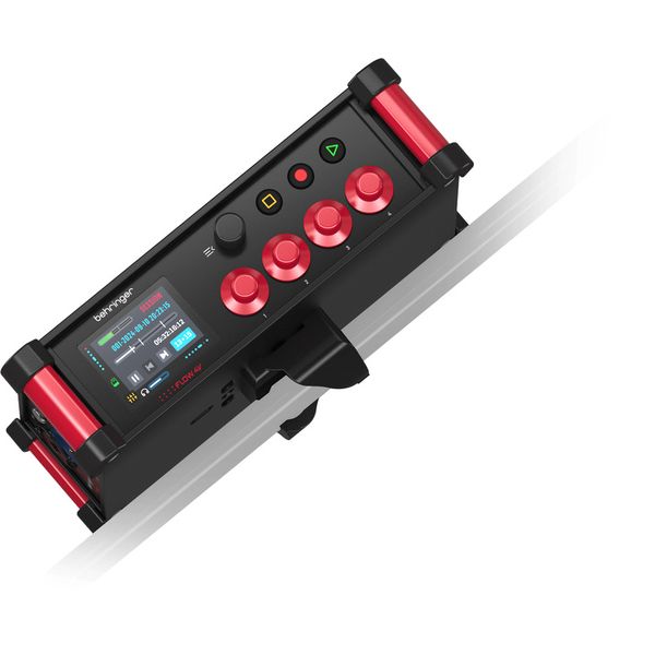 Behringer Flow 4V