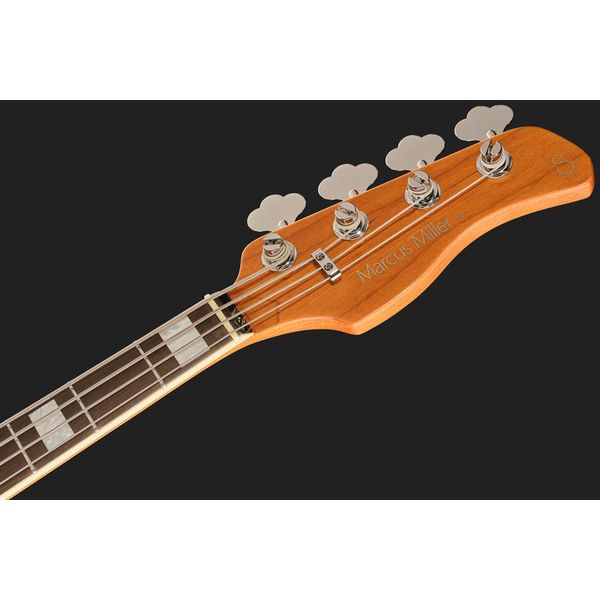 Marcus Miller V7 4 New Gen Antique White