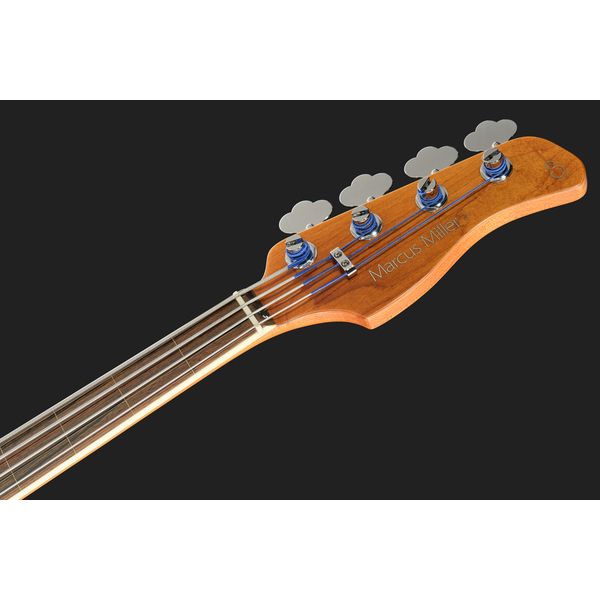 Marcus Miller V7 4 New Gen Antique White FL