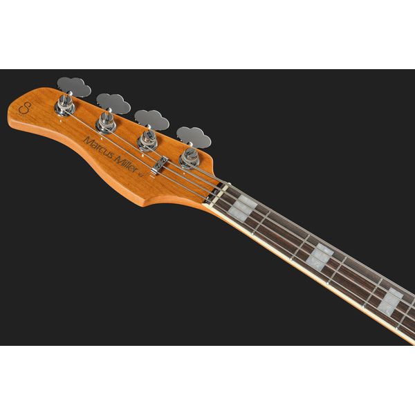 Marcus Miller V7 4 New Gen Antique White LH