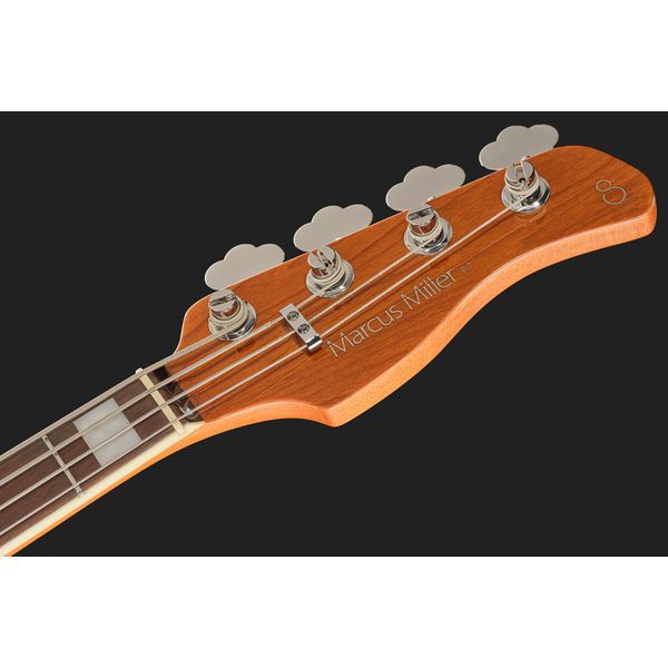 Marcus Miller P7 4 New Gen Antique White