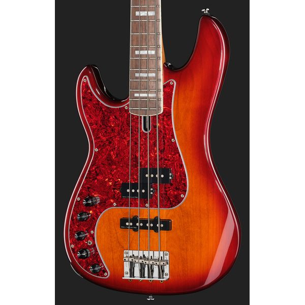 Marcus Miller P7 4 New Gen TS LH