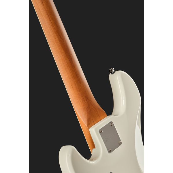 Marcus Miller P7 5 New Gen Antique White