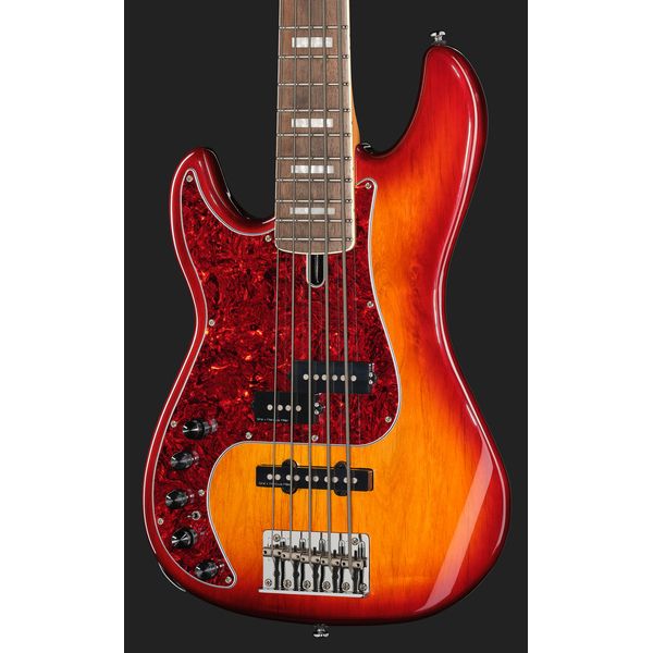 Marcus Miller P7 5 New Gen TS LH