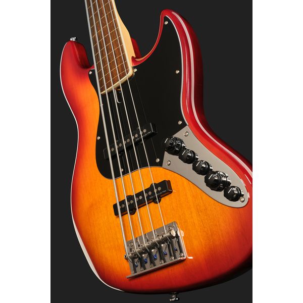 Marcus Miller V7 5 New Gen TS FL
