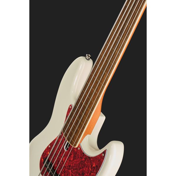 Marcus Miller V7 5 New Gen Antique White FL