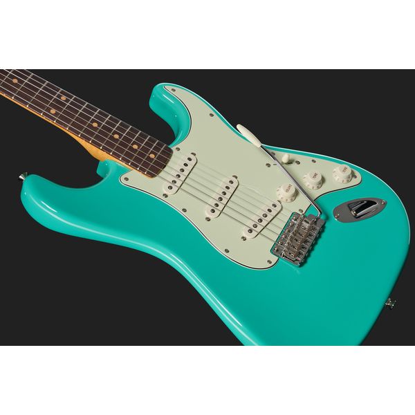 Fender Vintera III E 60s Strat SFG