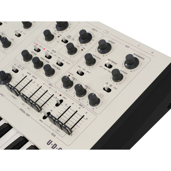 UDO Audio DMNO White