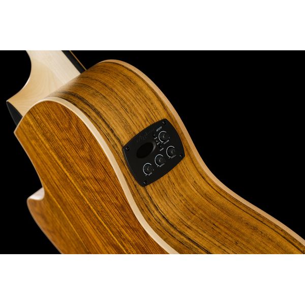 Applause AEO-69-HB Jump