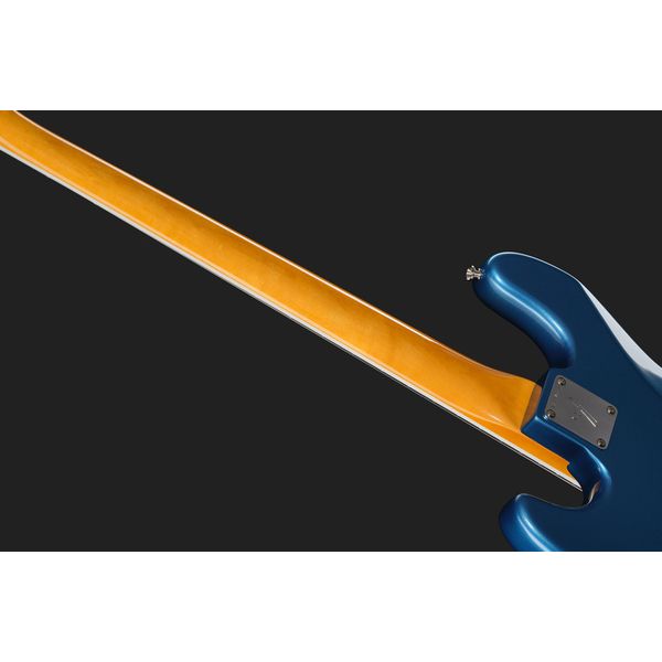 Fender AV II 66 Jazz Bass RW LPB