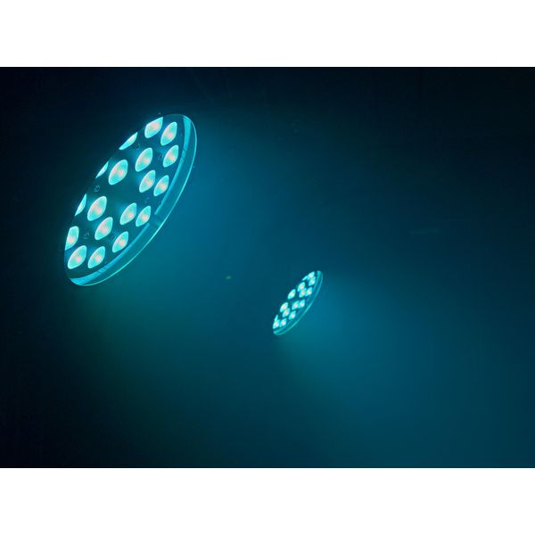 Eurolite LED Z-PAR 18x8W QCL Zoom