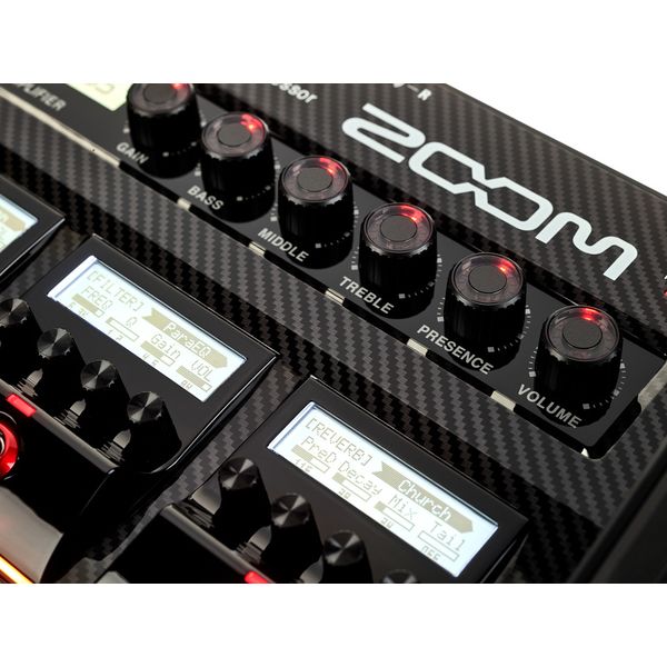 Zoom G 11 Guitar Effect/Bag Bundle