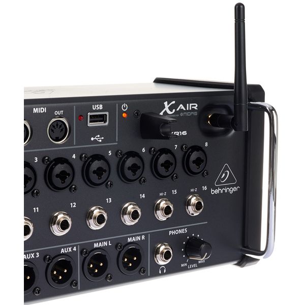 Behringer X Air XR16 Bag Bundle