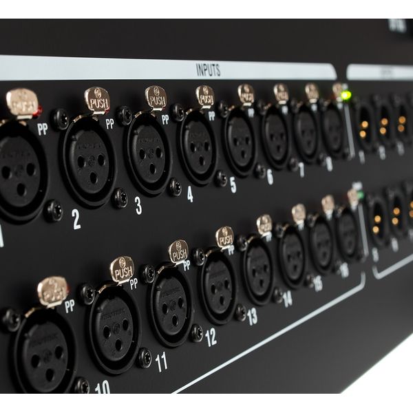 Allen & Heath QU-5D Stagebox Bundle