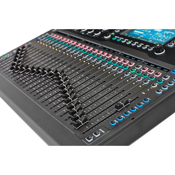 Allen & Heath QU-6 Case Bundle