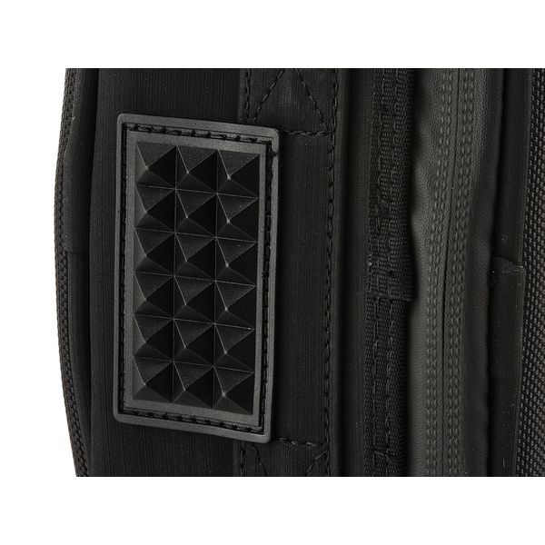 Mono Cases Classic Ultra Bass Case