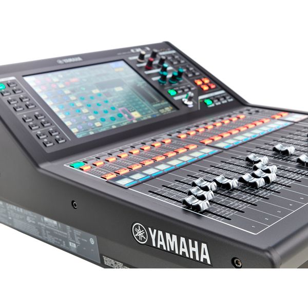 Yamaha QL1 Case Bundle