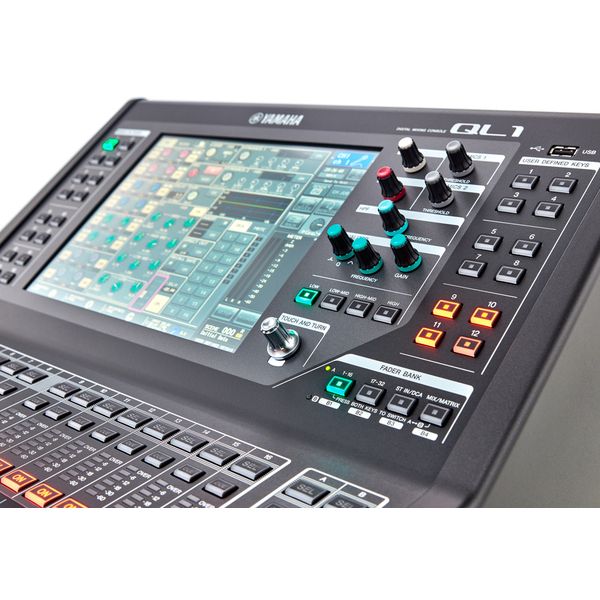 Yamaha QL1 Case Bundle