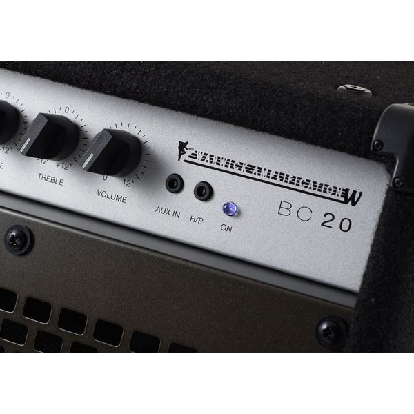 Harley Benton B-550 White Prog w/Warwick