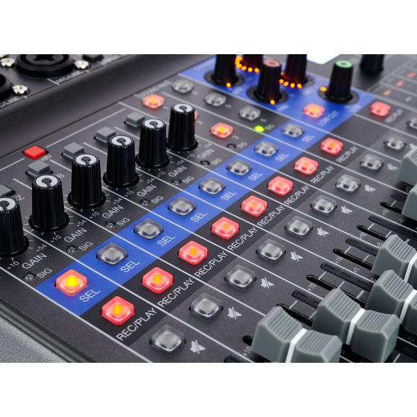 Zoom LiveTrak L-8 Case Bundle